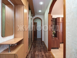 Продается 3-комнатная квартира 2-й (4 мкр.) кв-л, 62.4  м&sup2;, 6500000 рублей