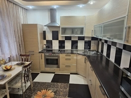 Снять двухкомнатную квартиру Сакко и Ванцетти ул, 55.6  м&sup2;, 60000 рублей