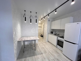 Снять трехкомнатную квартиру Большевистская ул, 80  м&sup2;, 45000 рублей