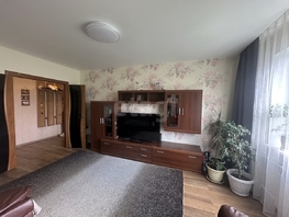 Продается 5-комнатная квартира 7-й микрорайон, 97.2  м&sup2;, 10280000 рублей