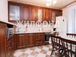 Продается 3-комнатная квартира Декабристов ул, 76.5  м², 16000000 рублей