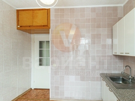 Продается 4-комнатная квартира Андрианова ул, 74 м², 7300000 рублей