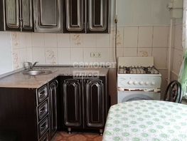 Продается 3-комнатная квартира Лизы Чайкиной ул, 56 м², 1850000 рублей