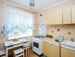 Продается 2-комнатная квартира Всеволода Иванова ул, 41.6 м², 4300000 рублей