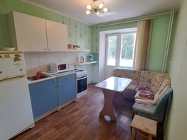 Снять двухкомнатную квартиру Учебная ул, 64  м&sup2;, 4300 рублей