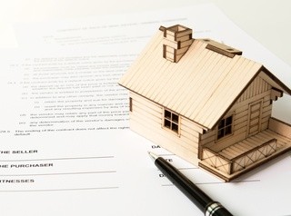 Как законно сократить размер налога при продаже квартиры