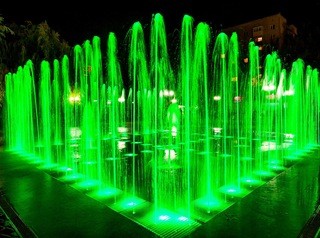 В Центральном парке строят цветомузыкальный фонтан