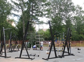 Новую детскую площадку в Центральном парке откроют в августе
