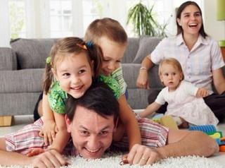 Больше многодетных семей смогут получить 450 тысяч рублей на погашение ипотеки