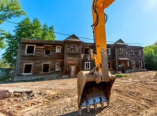 Почти три миллиарда рублей направят в Кузбассе за два года на расселение аварийного жилья