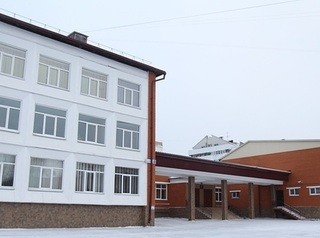 В Иркутске планируют возвести пристрой к школе, каток и спорткомплекс