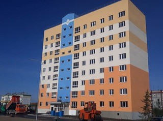 В Белово построен новый дом в квартале «Сосновый» для участников социальных программ