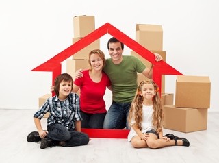 Семьи с двумя детьми освободят от налога при продаже квартиры