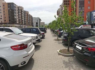 В Томске сократят количество парковок у новостроек 