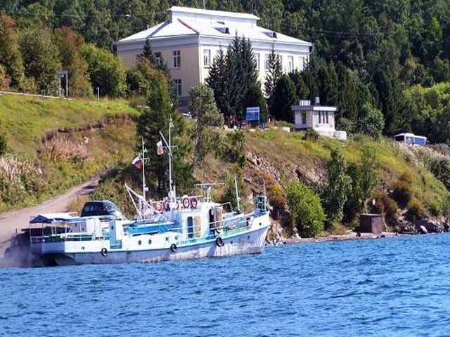 На берегу Байкала снесут недостроенный торгово-развлекательный центр