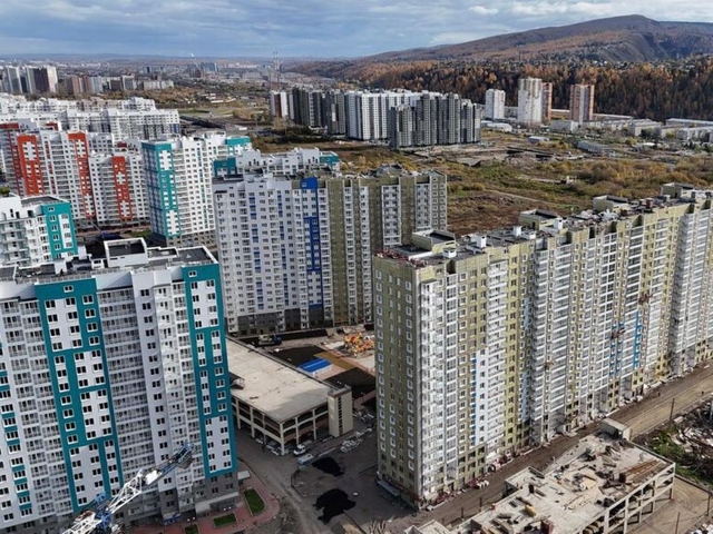 На сколько снизилось количество сделок на рынке новостроек Сибири