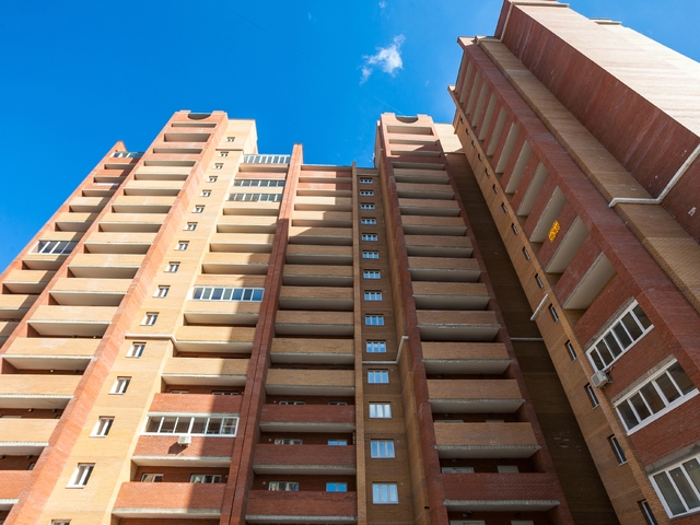 Продажи квартир в новостройках в начале года не устраивают Минстрой