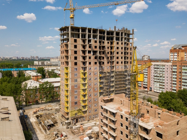 Застройщики стараются сокращать суммы кредитов, которые получают на строительство